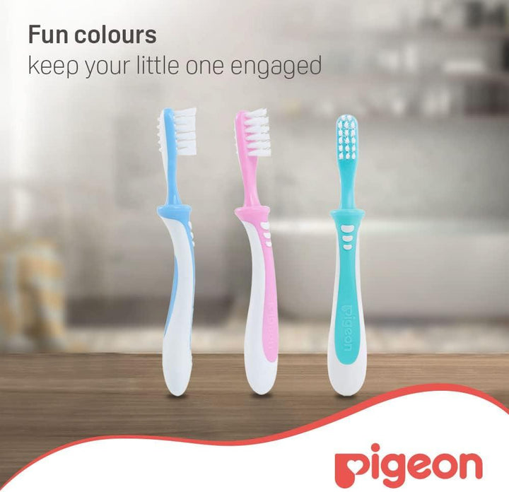 Pigeon Baby Training Toothbrush 12 - 18 Months - Zrafh.com - Your Destination for Baby & Mother Needs in Saudi Arabia