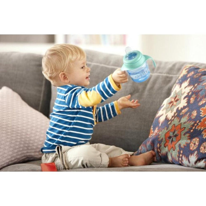 Philips Avent Drinking cup - 6 m+ - 200 ml - Zrafh.com - Your Destination for Baby & Mother Needs in Saudi Arabia