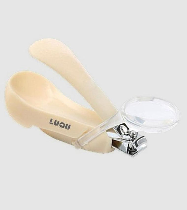 Luqu Nail Clipper With Magnifier -yellow - Zrafh.com - Your Destination for Baby & Mother Needs in Saudi Arabia
