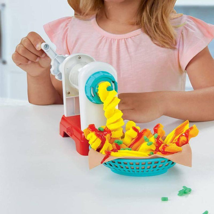 Play-Doh Kitchen Creations Spiral Fries Playset With French Fry Maker - 5 Can - ZRAFH