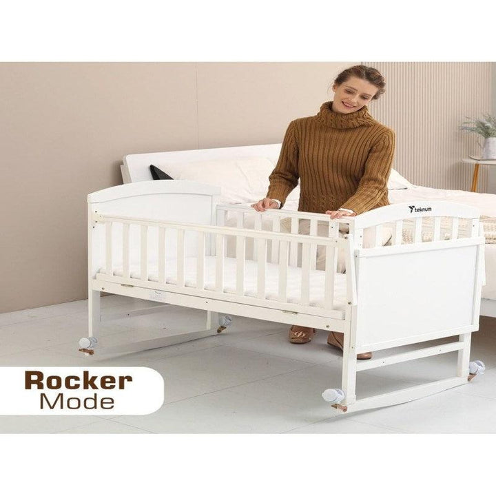 Teknum Convertible Crib 7 in 1 with Mattress and Mosquito Net - Detachable Wheels - White - TK_WBSC - Zrafh.com - Your Destination for Baby & Mother Needs in Saudi Arabia