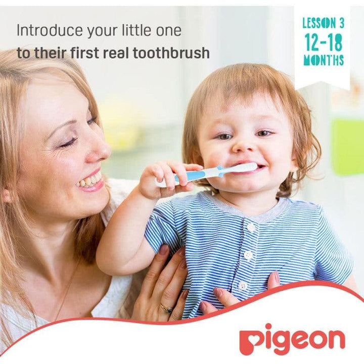 Pigeon Baby Training Toothbrush 12 - 18 Months - Zrafh.com - Your Destination for Baby & Mother Needs in Saudi Arabia