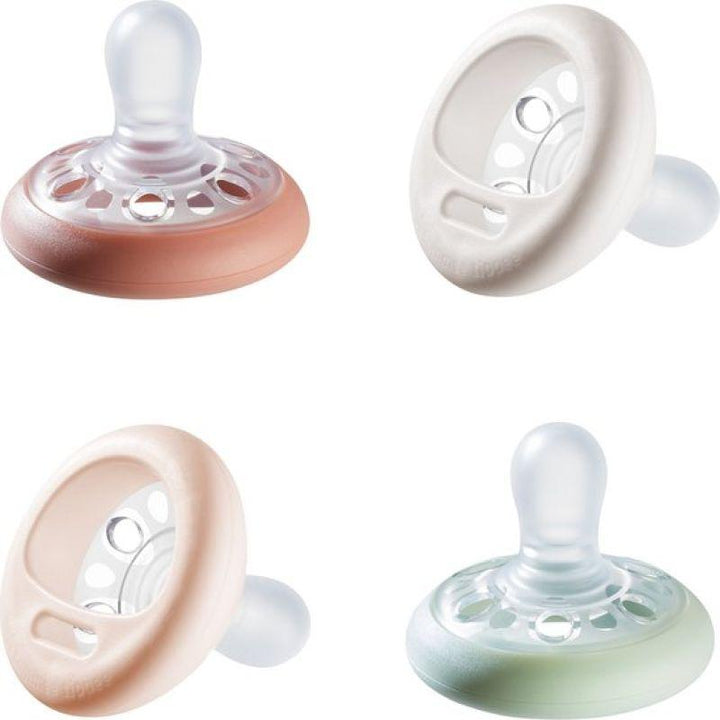 Tommee Tippee Ultra Light Silicone Soother - 0 To 6 Months - Girl - Zrafh.com - Your Destination for Baby & Mother Needs in Saudi Arabia