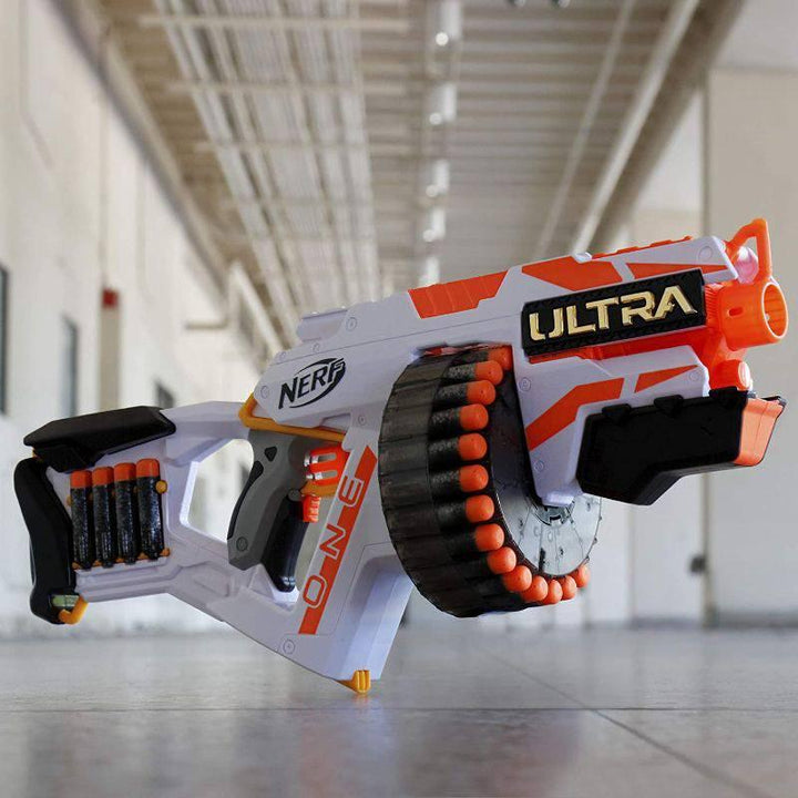 Ultra One Motorized Blaster 25 Ultra Darts From Nerf White And Orange - 61x33x8.1 cm - E6596 - ZRAFH