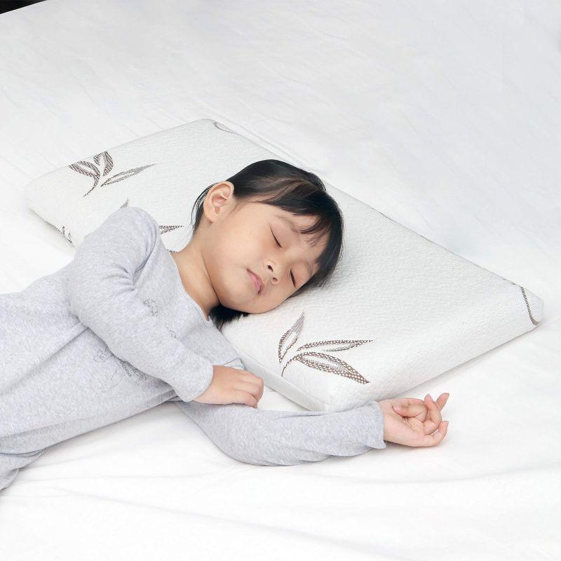 Bamboo cot hot sale pillow